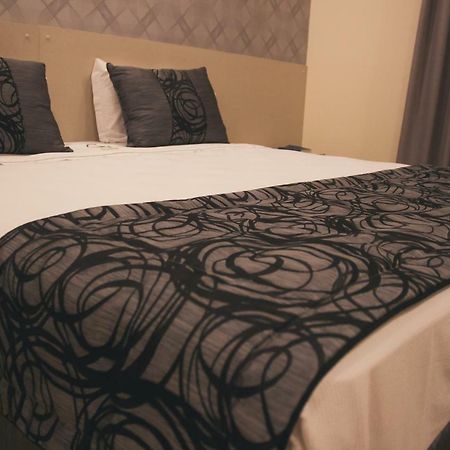 Summit Suites Hotel Cacapava Buitenkant foto