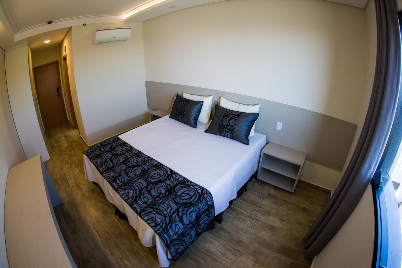 Summit Suites Hotel Cacapava Buitenkant foto