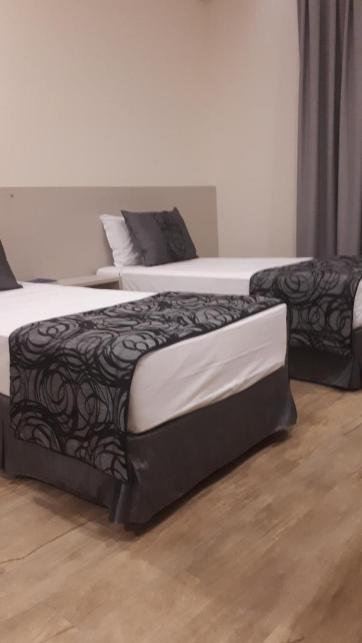 Summit Suites Hotel Cacapava Buitenkant foto