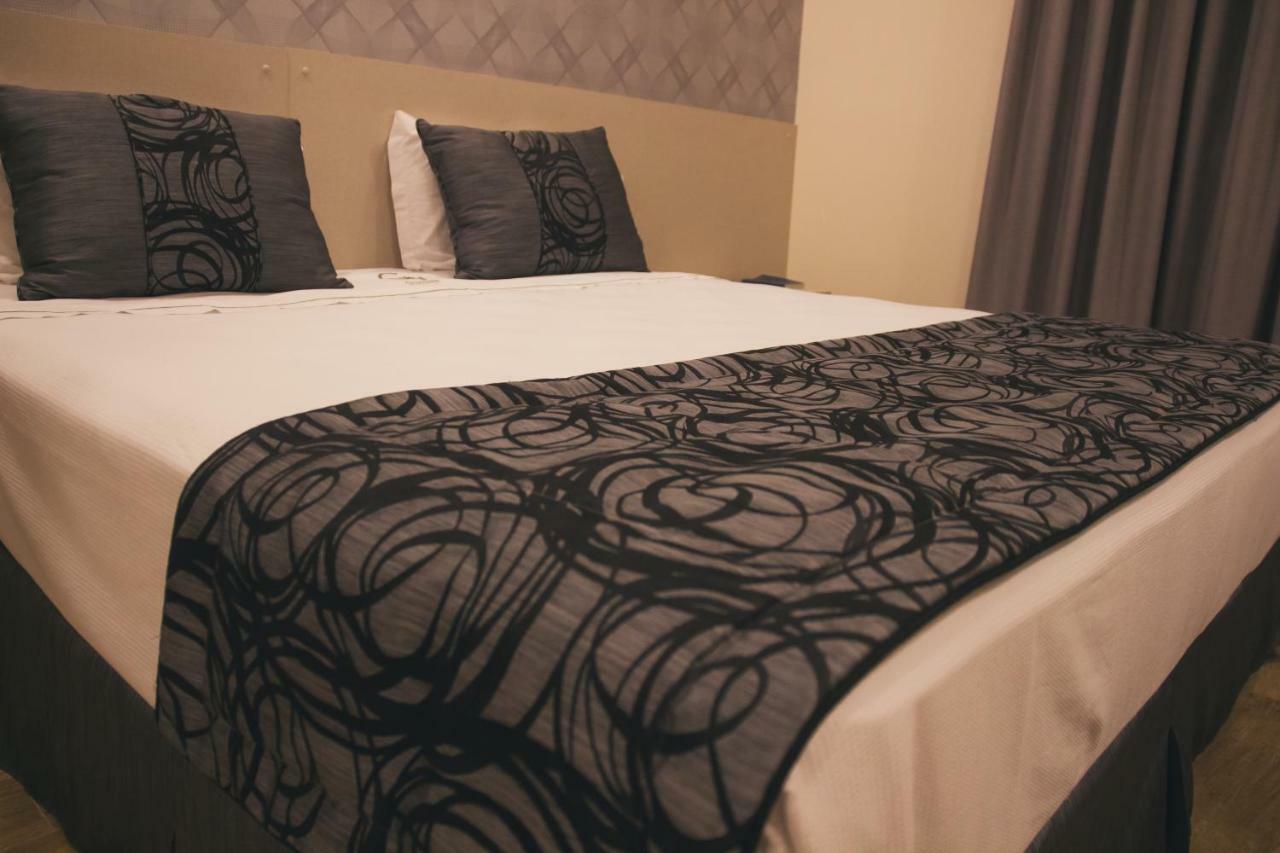 Summit Suites Hotel Cacapava Buitenkant foto