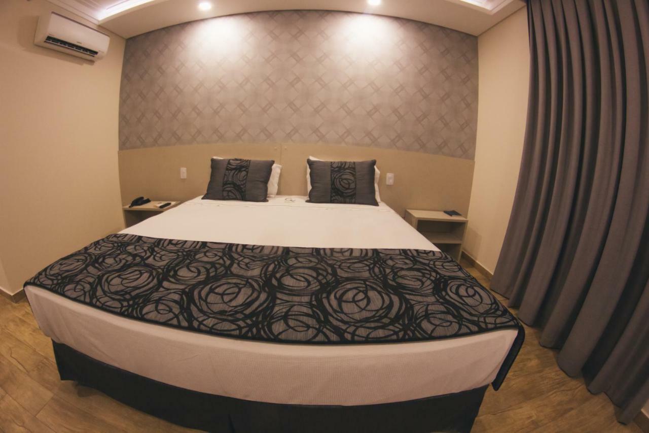 Summit Suites Hotel Cacapava Buitenkant foto