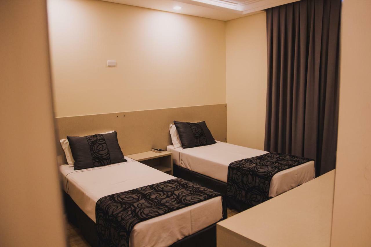 Summit Suites Hotel Cacapava Buitenkant foto