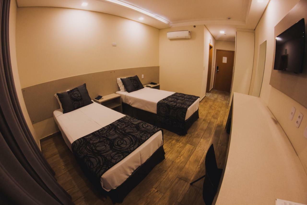 Summit Suites Hotel Cacapava Buitenkant foto
