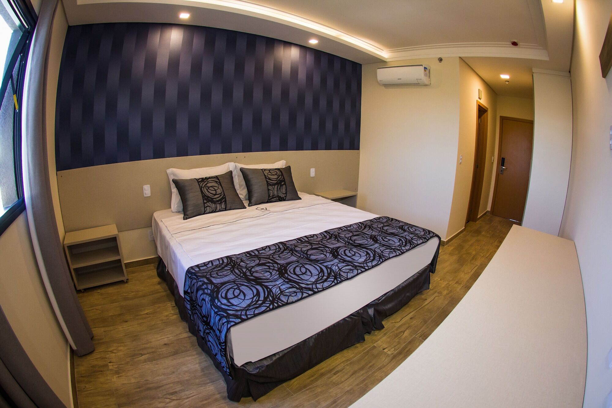 Summit Suites Hotel Cacapava Buitenkant foto